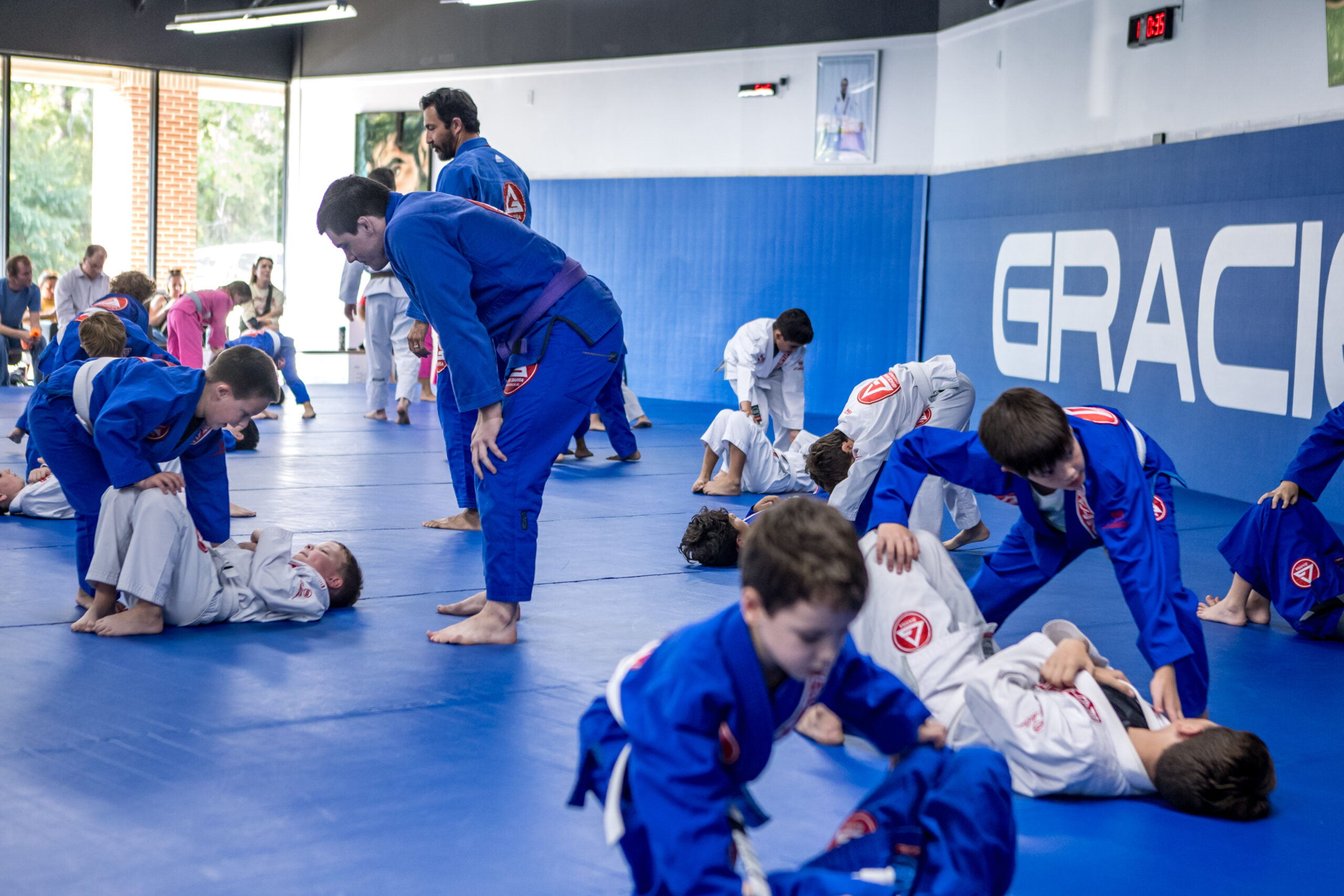 5 Mental Health Benefits of BJJ at Gracie Barra Research Forest.